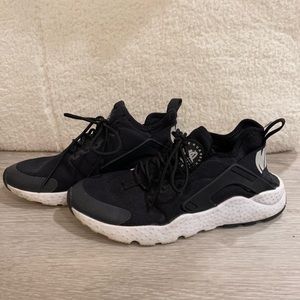 Nike Huarache Shoes